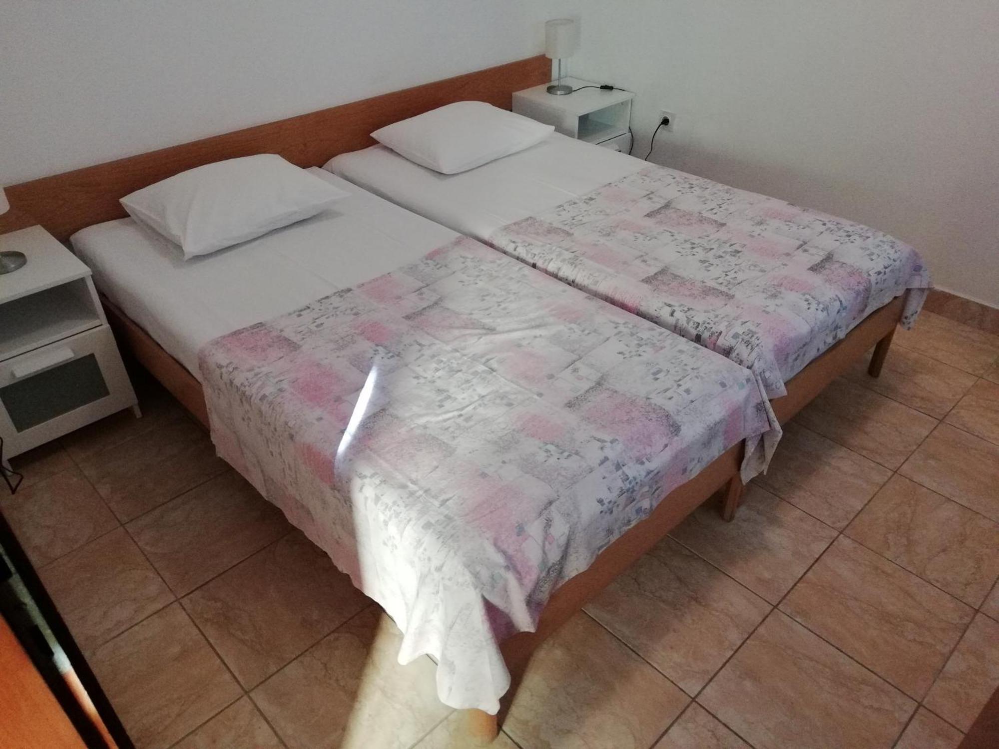 Apartments Mia Starigrad Paklenica Εξωτερικό φωτογραφία